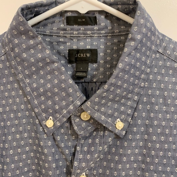 J Crew textured pattern button down. Like new. Slim Large. - Picture 3 of 7